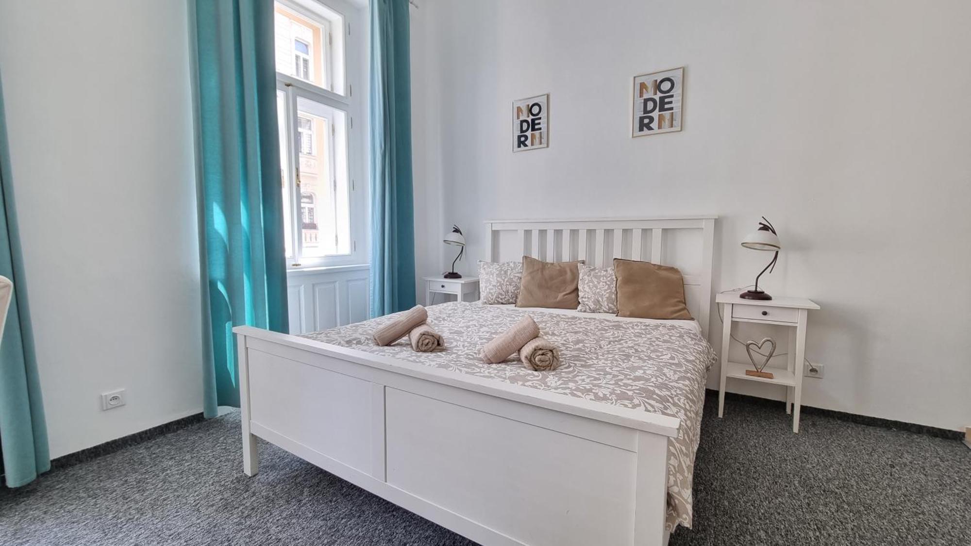 Finnem Rentals Tyrsova Prague Luaran gambar