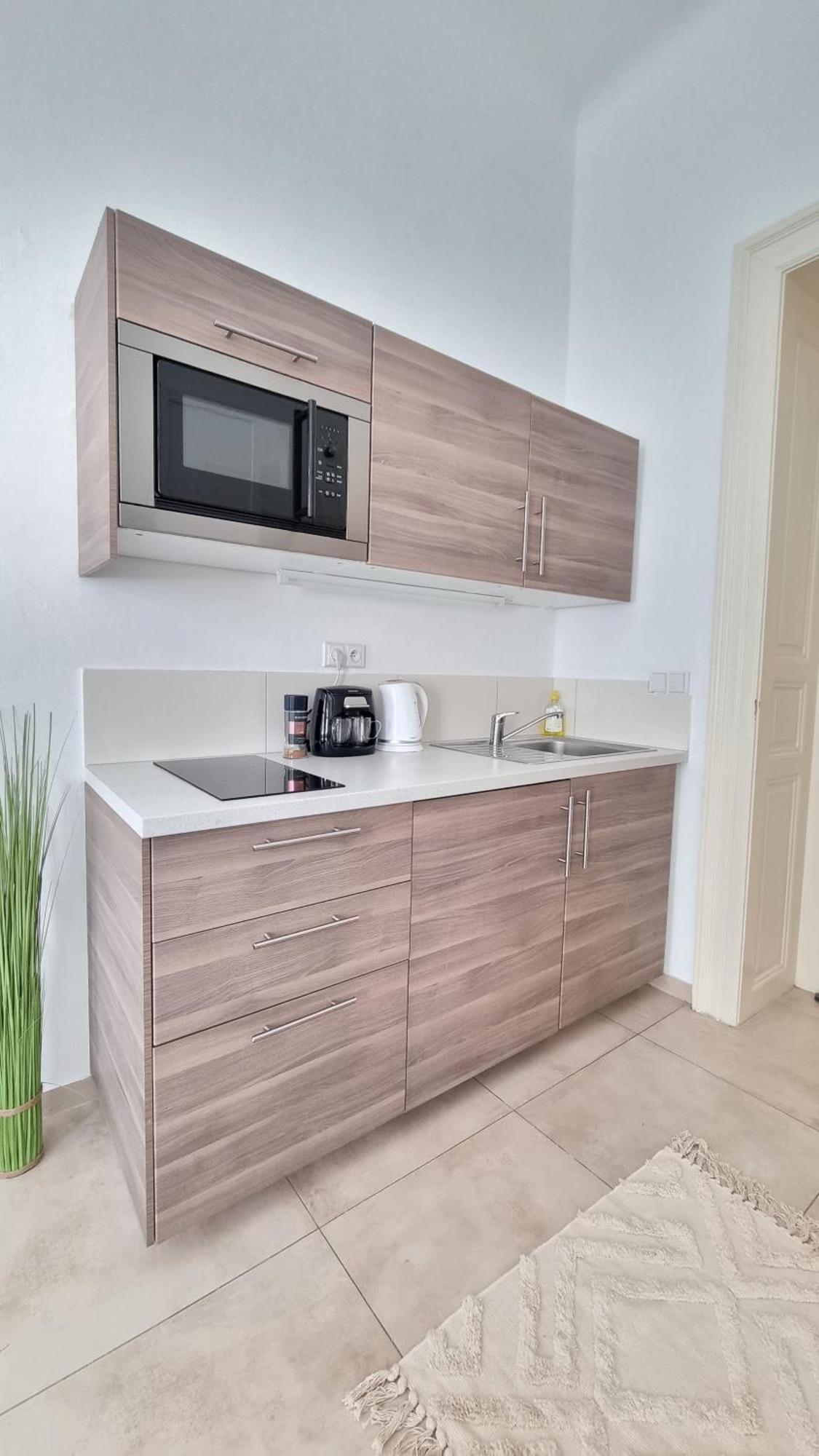 Finnem Rentals Tyrsova Prague Luaran gambar