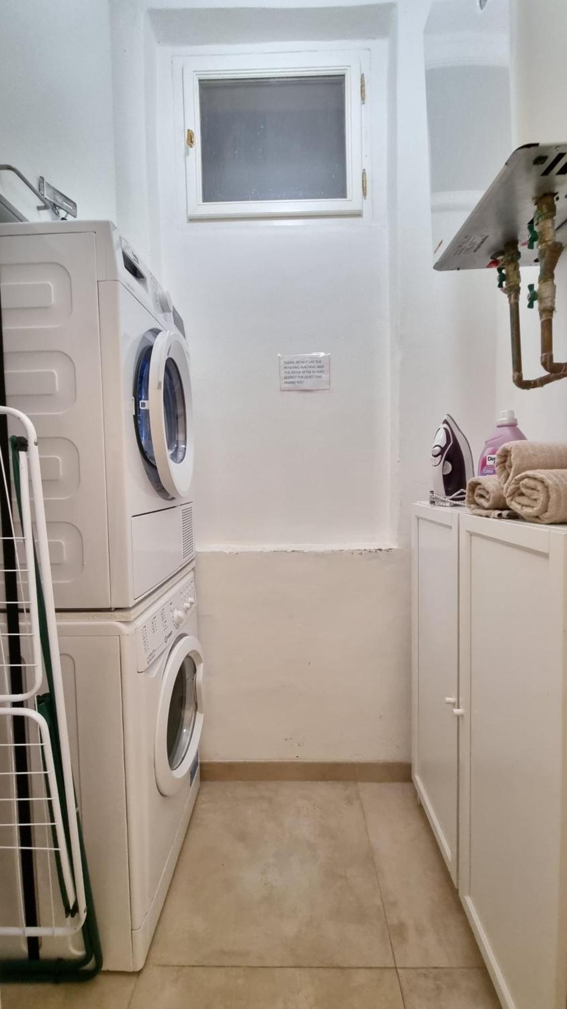 Finnem Rentals Tyrsova Prague Luaran gambar